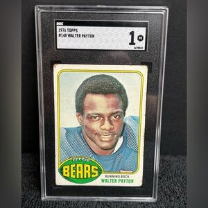 1976 Topps Football #148 Walter Payton Chicago Bears RC Rookie HOF SGC 1